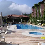 فندق Hisar Club